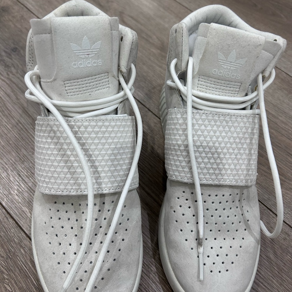 ADIDAS • White High Top Tubular Sneakers • 5.5 - Picture 3 of 8